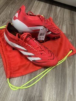 Adida Predator Cleats New (elite)