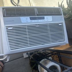 Window Air Conditioner 