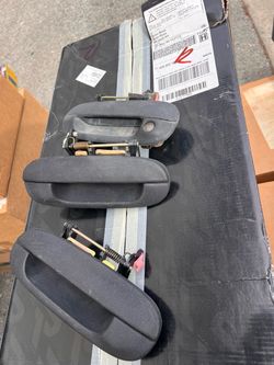 Trialblazer door handles