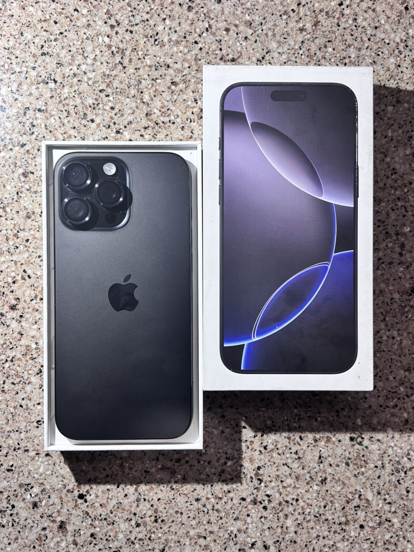 iPhone 16 Pro Max ~ 256 GB | Unlocked | Liberado | Any Carrier | Cualquier Compania 