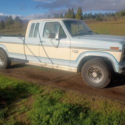 1986 f250 lariat super cab  6.9 idi diesel 4 spd manual 160k miles