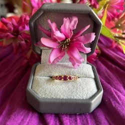🌺Beautiful And Genuine 14K GOLD RING WITH GENUINE RUBIES