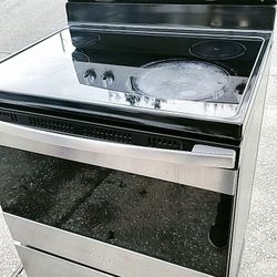 AMANA. STAINLESS STEEL STOVE 