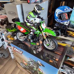 Losi Pro Moto RC Motorcycle Brand New Kawasaki Green RC Dirt Bike