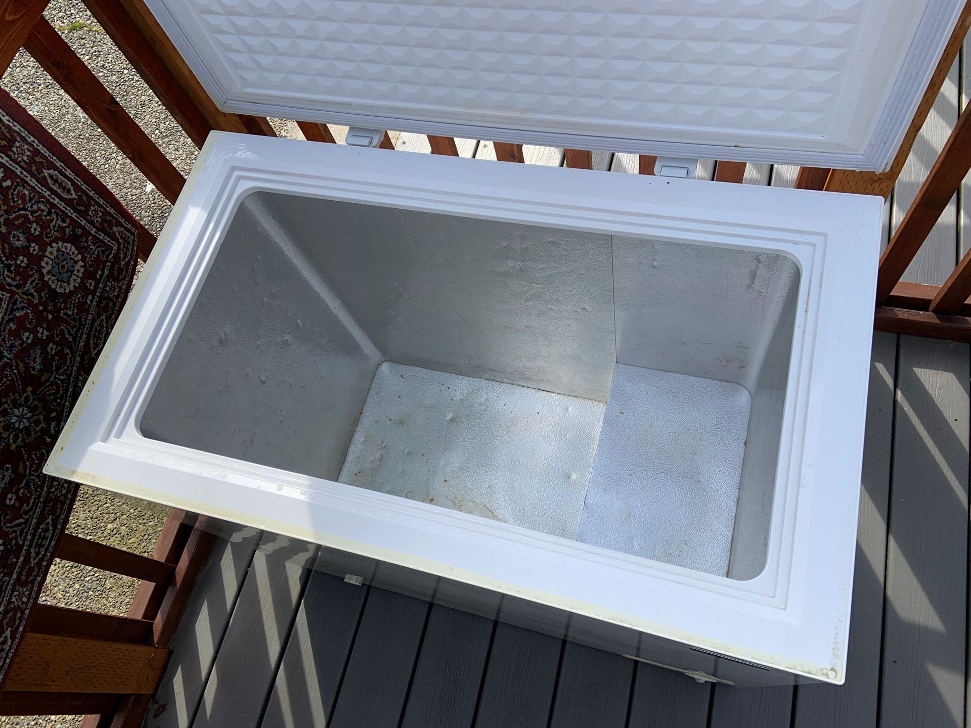 Chest Freezer by BLACK+DECKER - L:28” W:20.5” H:33” for Sale in White  Plains, NY - OfferUp