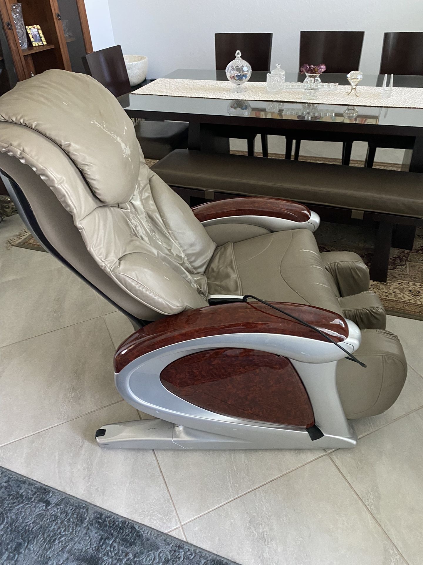 King Kong Deluxe Acupuncture Point Air Massage Chair Galaxy D3000
