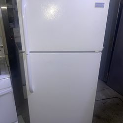 Frigidaire 28” Wide Refrigerator 