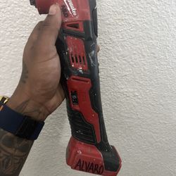 M18 Milwaukee Multi Tool 