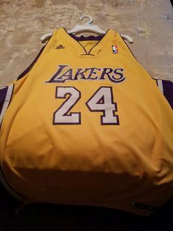 Lakers kobe jersey