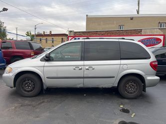 2004 Chrysler Town & Country