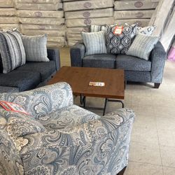 Brand new couch and loveseat $1000