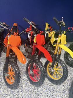 49cc 2 Stroke Pull Start Kids Dirt Bike 28mph,max Weight 135lbs 