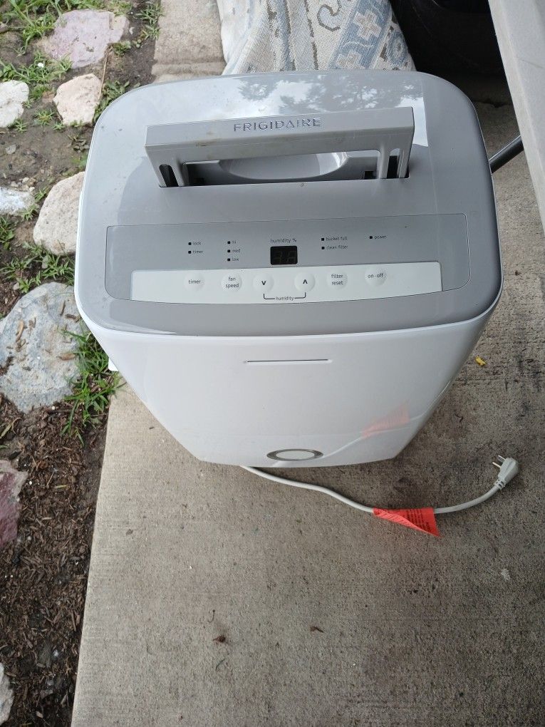 Dehumidifier, 