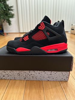 Air Jordan 4 Retro Red Thunders Size 10.5 Mens Brand New