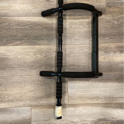 Pull Up Bar