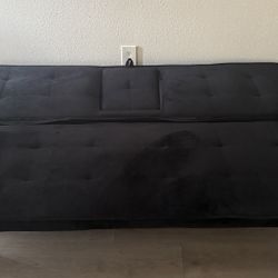 Black Futon 
