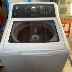 GE 4.5 cu. ft. Top Load Washer ***NEW***