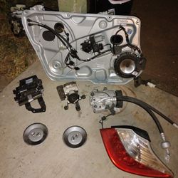 Hyundai Génesis Sedan 2009--2013 ,  Parts
