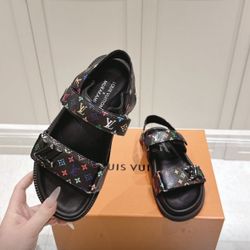 New Size 9 Women Non Brand With Box 