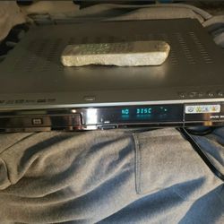 Sanyo DRW-500 Slim DVD Recorder/Player W/Remote+ S-Video Cable DVDRW DVD-R CD-R 