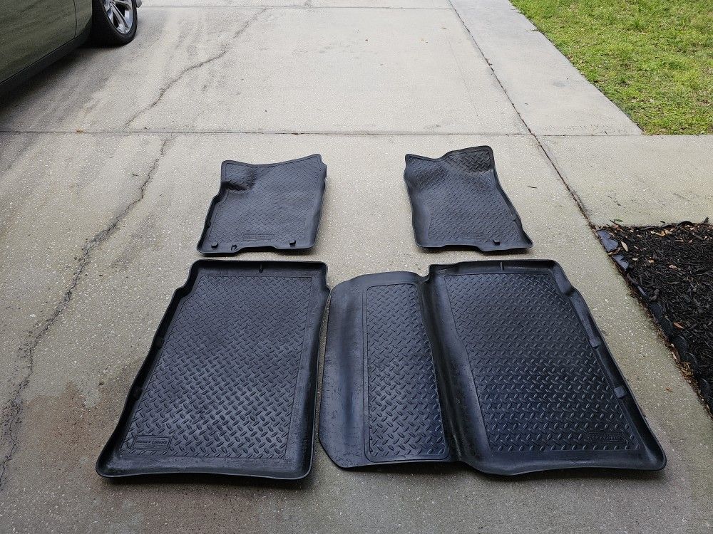 Nissan Titan Husky Liner Floor Mats