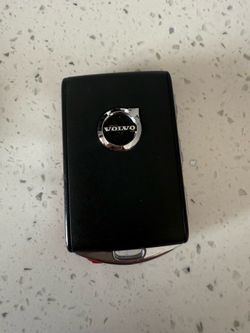 Volvo key fob.  2023 xc60. $60