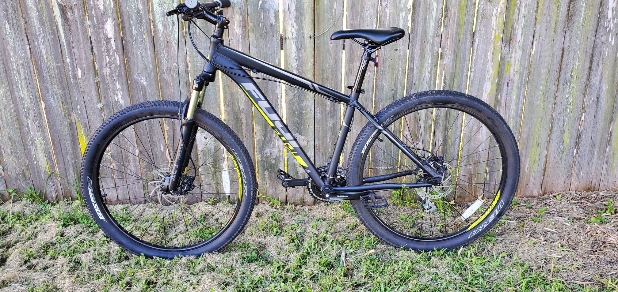 Fuji Nevada 27.5 mountain bike