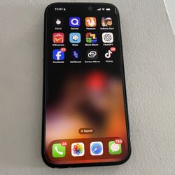 TikTok iPhone 15. 
