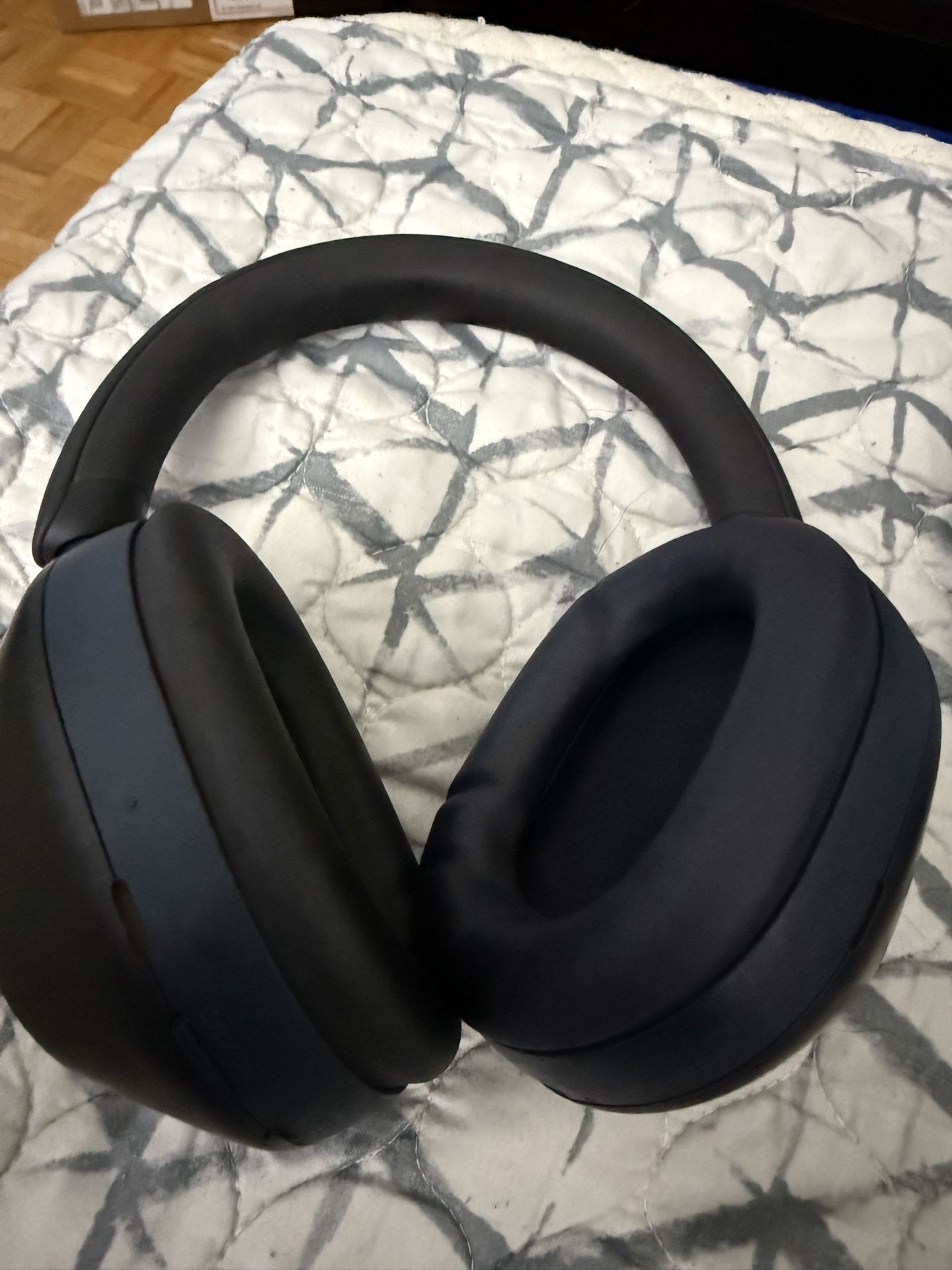 Sony WH-1000XM5/B Wireless Industry Leading Noise Canceling Bluetooth Headphones