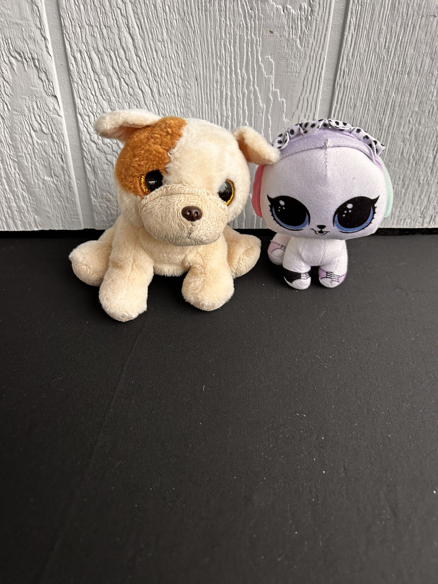 L.O.L. Surprise! Pets "Pupsta" plush toy And "Houghie" the Pug dog