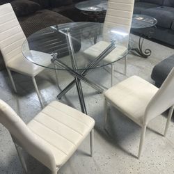 Glass Table And Chairs 🪑 