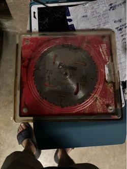 Milwaukee 7 1/4 inch 24 carbide teeth saw