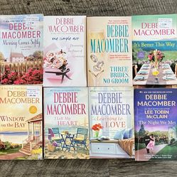 Debbie Macomber, 8 Paperback Books/11 Stories