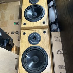 Infinity RS BOOKSHELF SPEAKERS