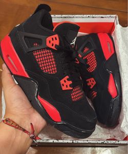 Jordan 4 Red Thunder (GS) 5.5Y / 7W