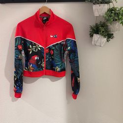 NIKE Women’s Sporty Jacket 