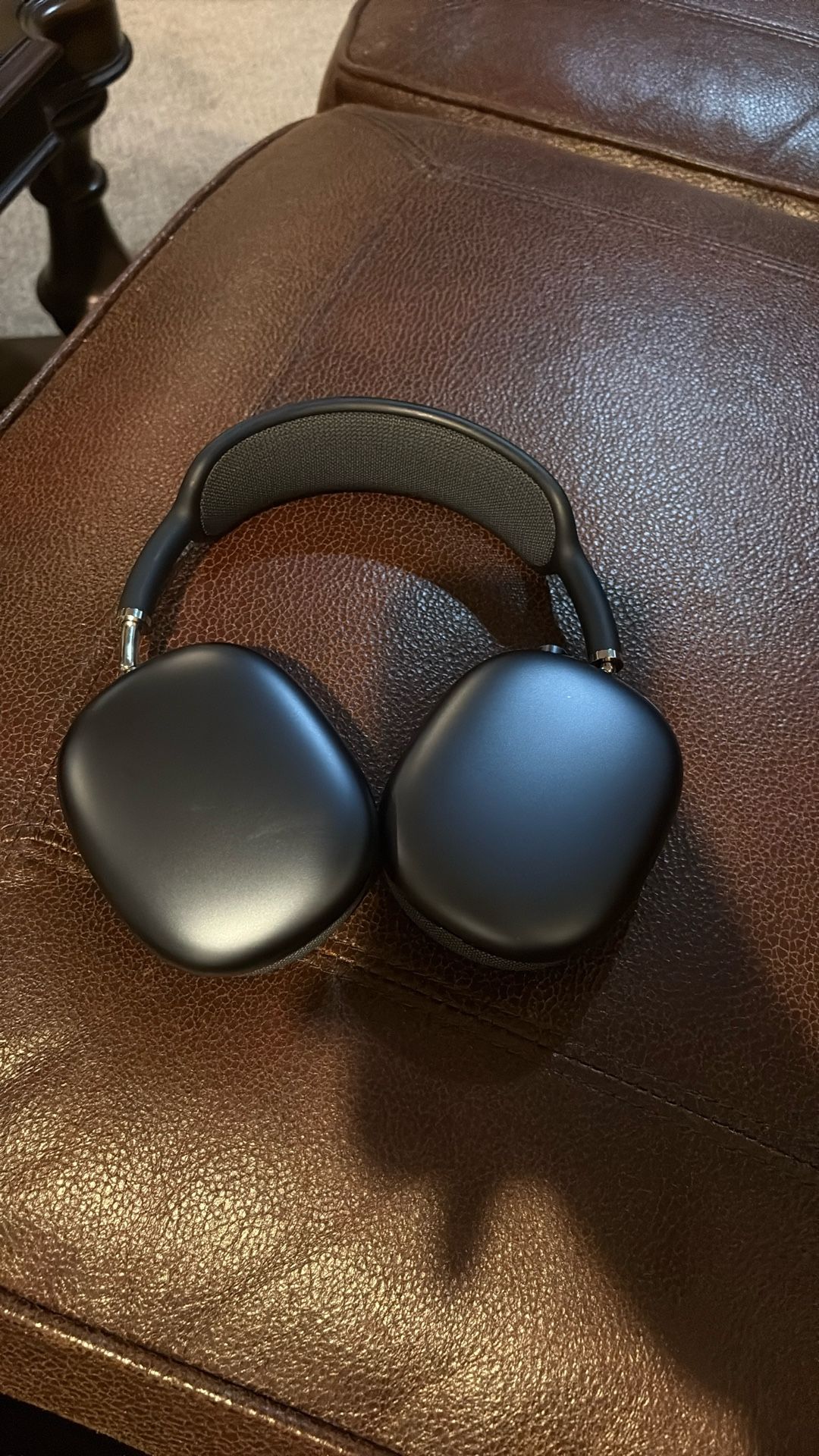 AirPod Maxes, Midnight