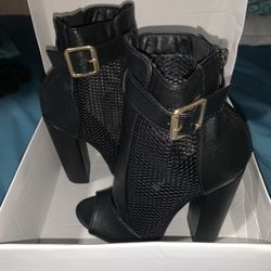 Chunky Heels And Zipper Back, High- Top Boots Size 5