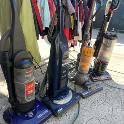 4 BEAUTIFUL VACCUMS CLEANER WORKS GREAT 