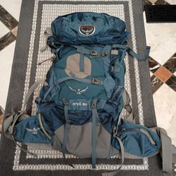 Osprey Ariel 65 Women's Medium Backpack Backpacking 