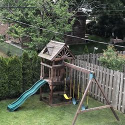 KIDS SWING SET