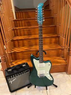 Squier Paranormal 12 String Jazzmaster (Mint) w/ Fender Champion Amp