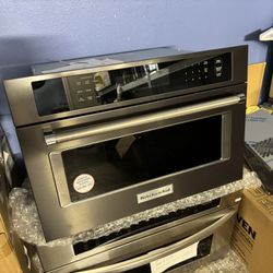 New KitchenAid KitchenAid - 1.4 Cu. Ft. Built-In Microwave - Black Stainless Steel Model: KMBP107EBSSKU