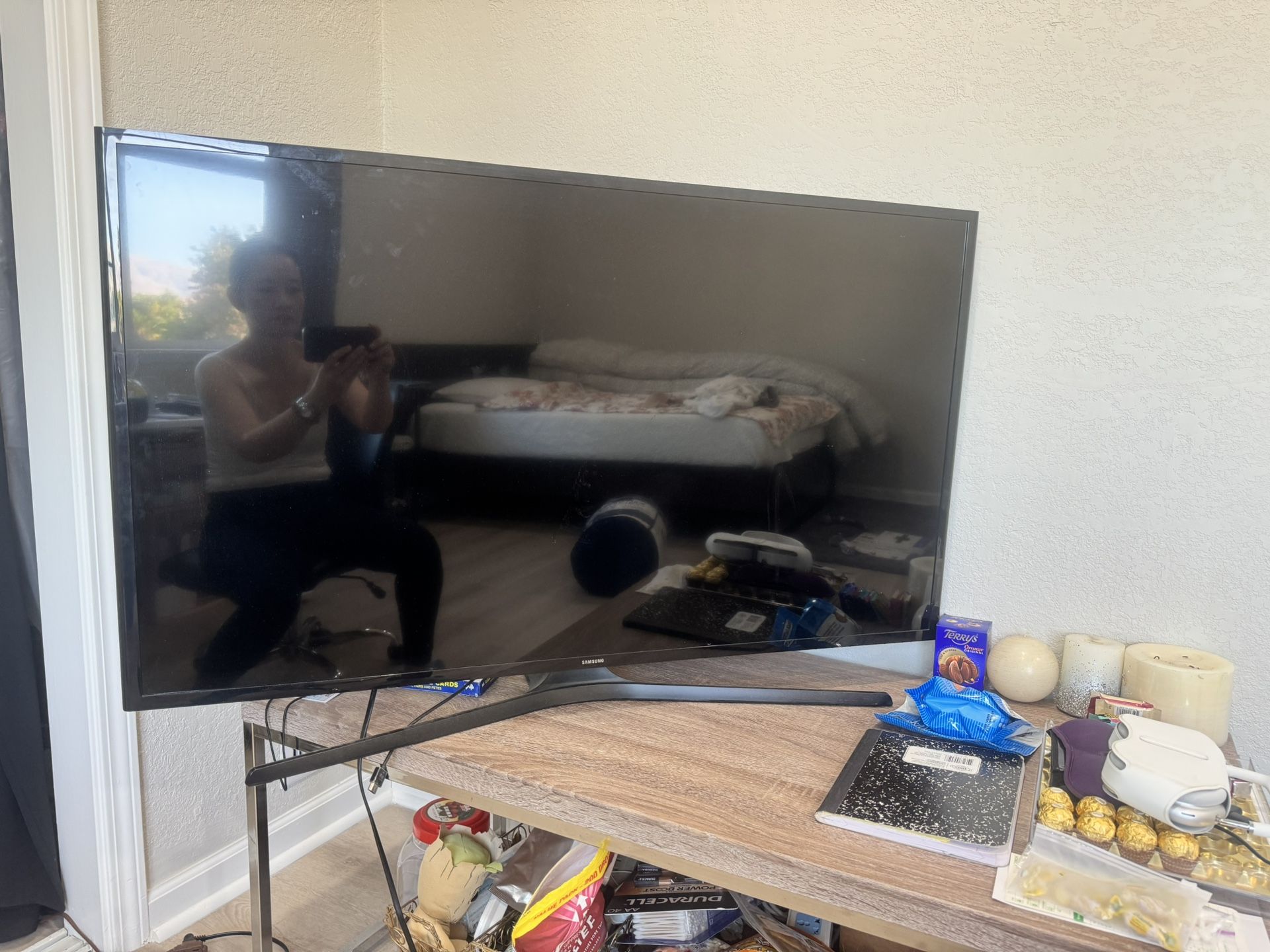 48inch Samsung TV