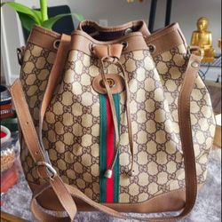 Authentic Drawstring Gucci Bag Vtg
