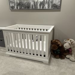 Childcraft crib. 4 in one