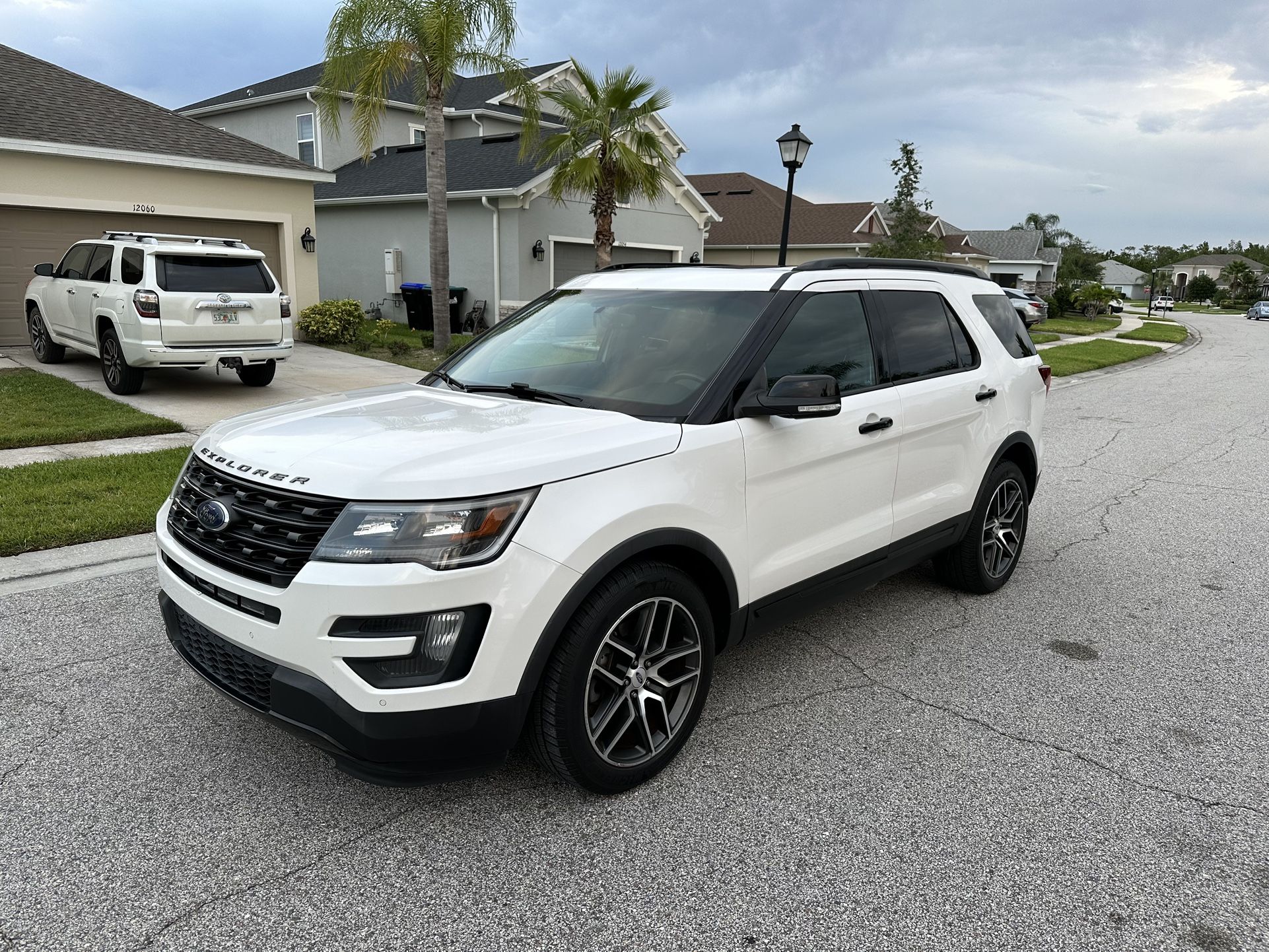 2016 Ford Explorer