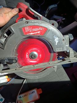 Milwaukee m18 fuel 7-1/4" circular saw (bare tool