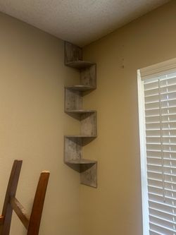 Floating shelves