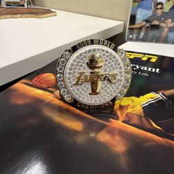 2009 lakers championship ring paperweight